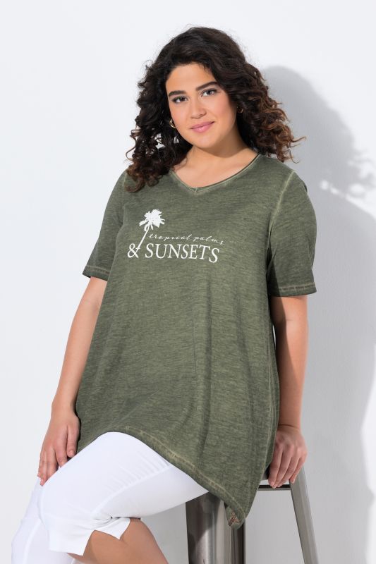 T-shirt, cold dyed, coupe évasée, col V, manches courtes