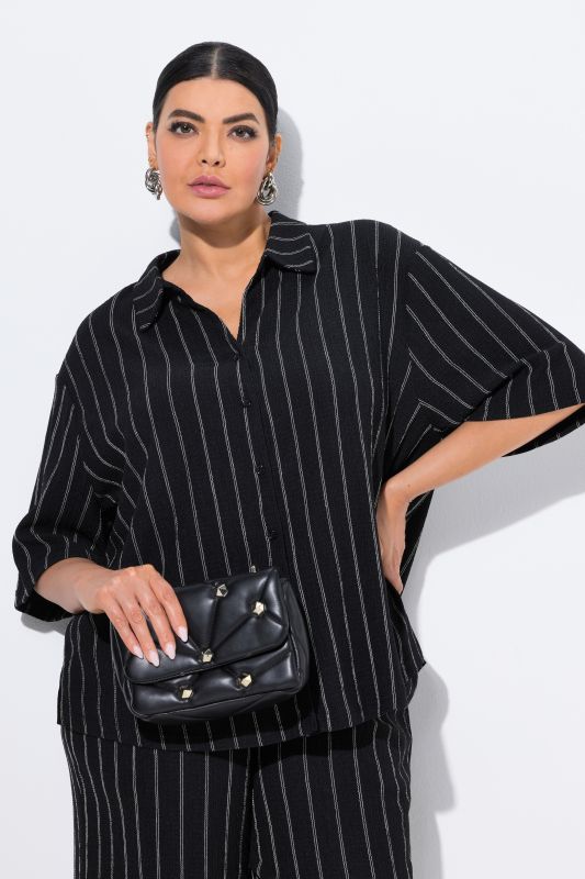 Chemisier rayé en jersey, col chemise et manches courtes