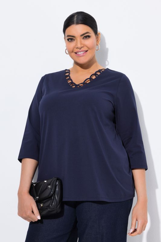 T-shirt décolleté avec strass fantaisie et manches 3/4, coupe Classic Fit