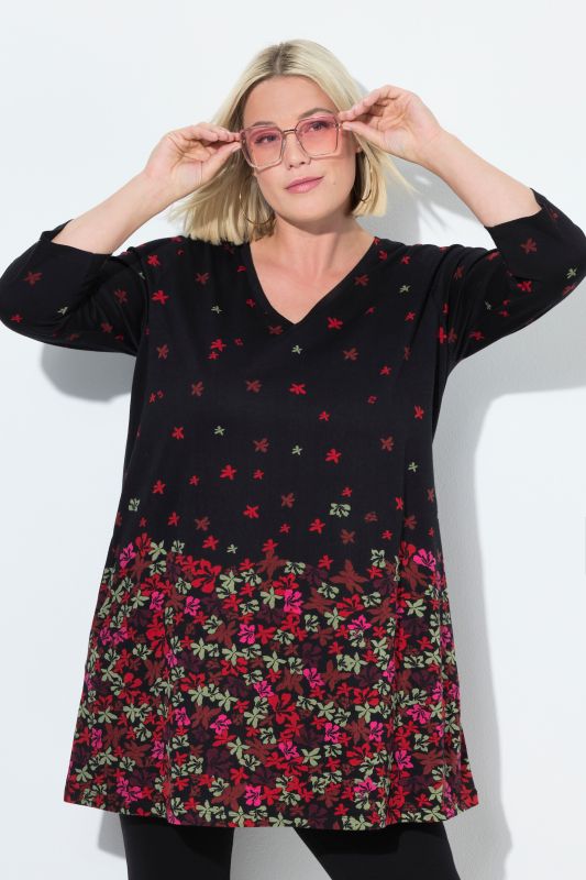 T-shirt long avec imprimé, coupe évasée, décolleté en V et manches 3/4