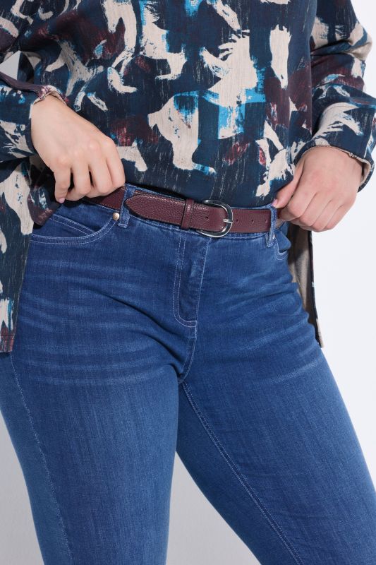 Ceinture en cuir, matière texturée, boucle métallique