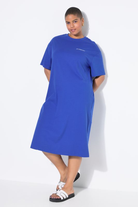 Robe-T-shirt midi oversize. Grand imprimé dans le dos