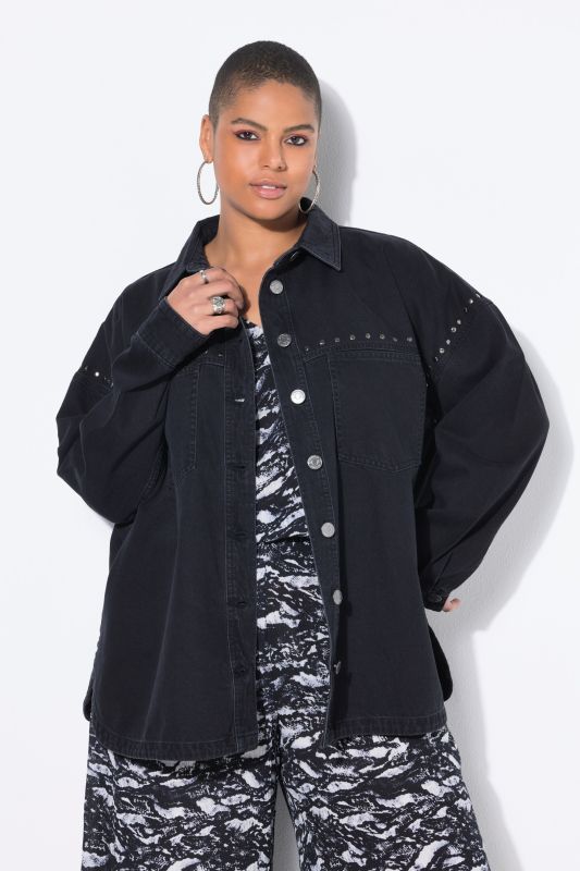 Chemise en jean oversize. Rivets fantaisie