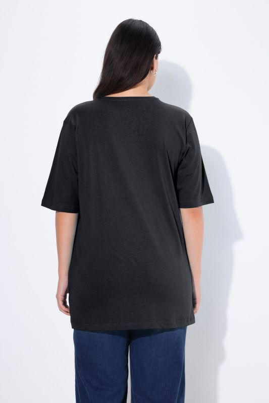 T-shirt coupe Relaxed Fit, décolleté en V et manches courtes
