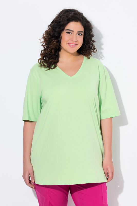 T-shirt coupe Relaxed Fit, décolleté en V et manches courtes