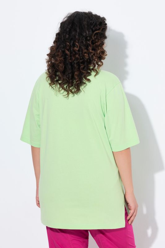 T-shirt coupe Relaxed Fit, décolleté en V et manches courtes