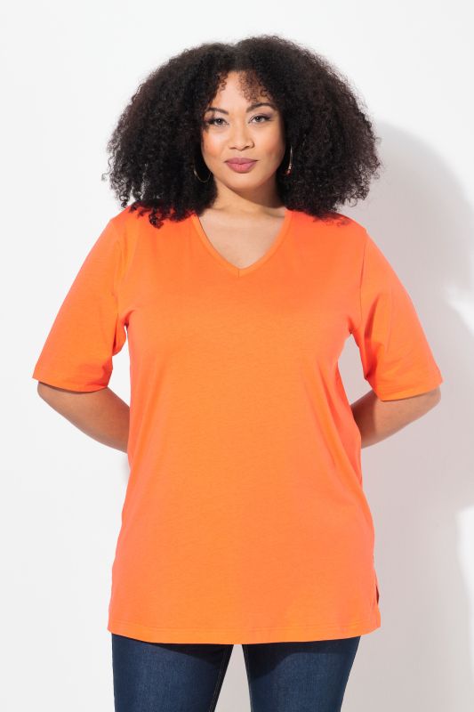 T-shirt coupe Relaxed Fit, décolleté en V et manches courtes