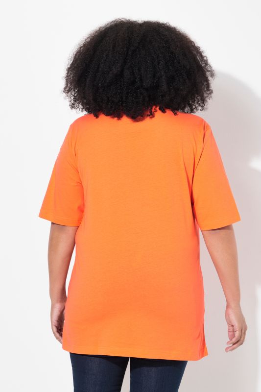 T-shirt coupe Relaxed Fit, décolleté en V et manches courtes