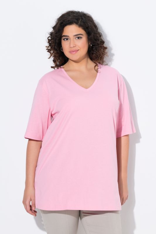 T-shirt coupe Relaxed Fit, décolleté en V et manches courtes