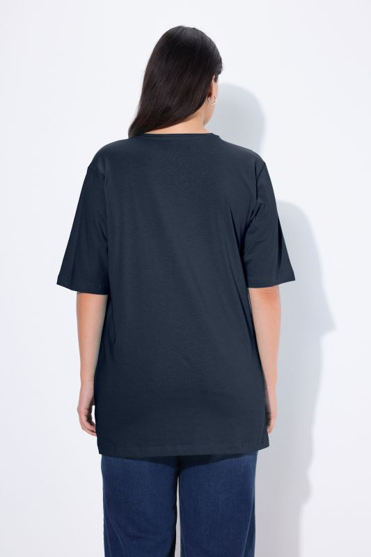 T-shirt coupe Relaxed Fit, décolleté en V et manches courtes