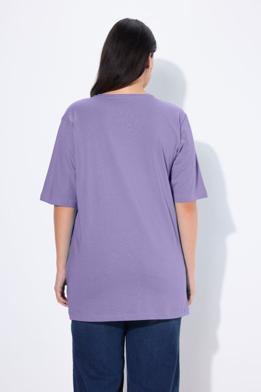 T-shirt coupe Relaxed Fit, décolleté en V et manches courtes