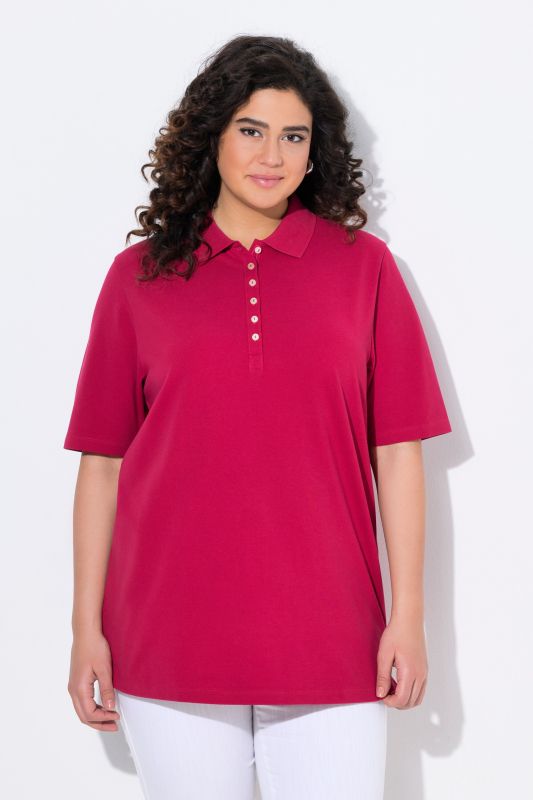 Polo en maille piquée. Patte de boutonnage en velours. Manches courtes