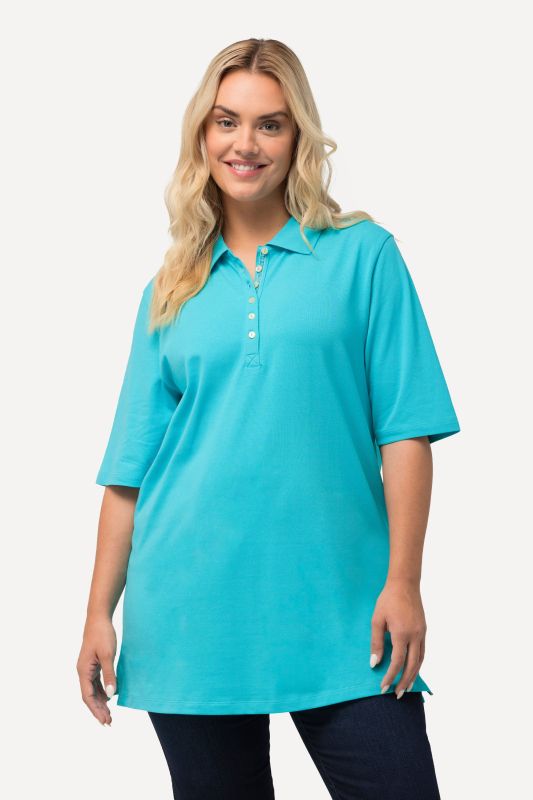 Polo en maille piquée. Patte de boutonnage en velours. Manches courtes