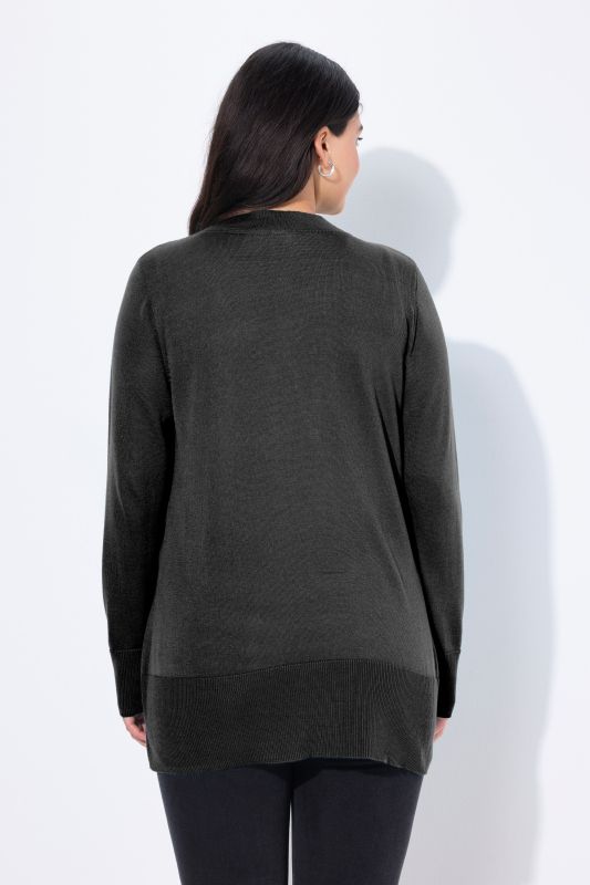 Cardigan en maille fine, encolure en V et patte de boutonnage