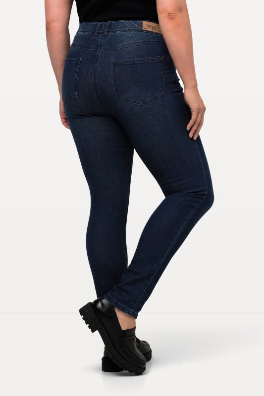 Jean modèle Sarah, coupe Skinny 5 poches et taille haute
