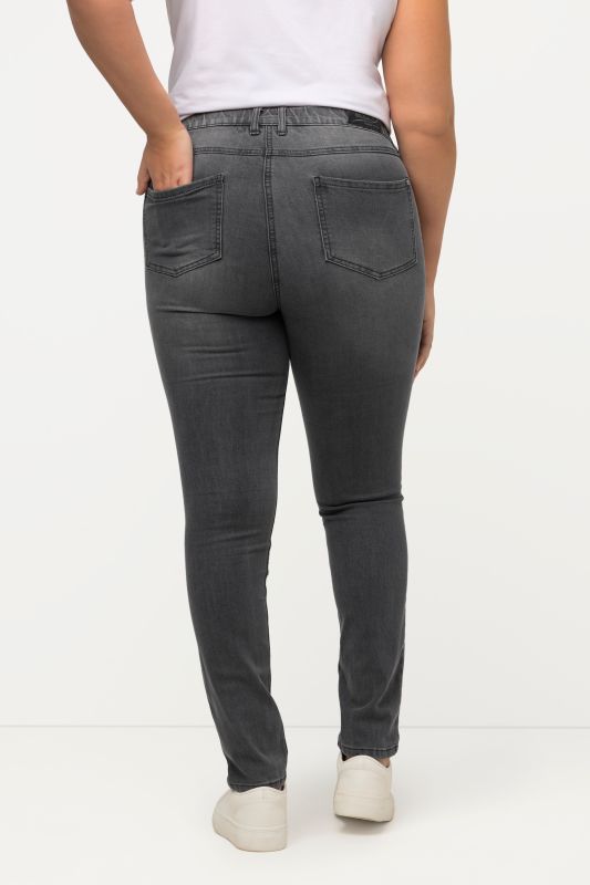 Jean modèle Sarah, coupe Skinny 5 poches et taille haute