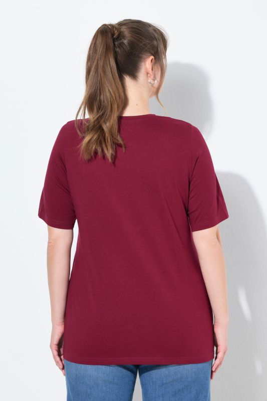 T-shirts en coton bio. Col en V et manches courtes. Lot de 2