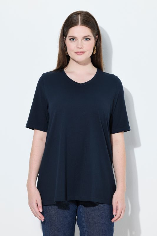 T-shirts en coton bio. Col en V et manches courtes. Lot de 2