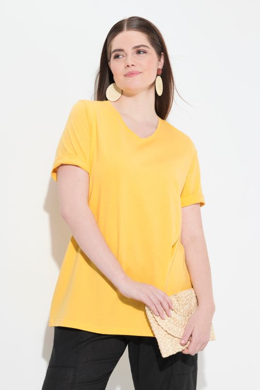T-shirts en coton bio. Col en V et manches courtes. Lot de 2