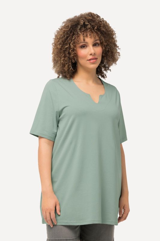 T-shirt manches courtes et col tunisien, coupe évasée