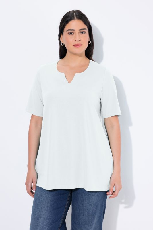 T-shirt manches courtes et col tunisien, coupe évasée