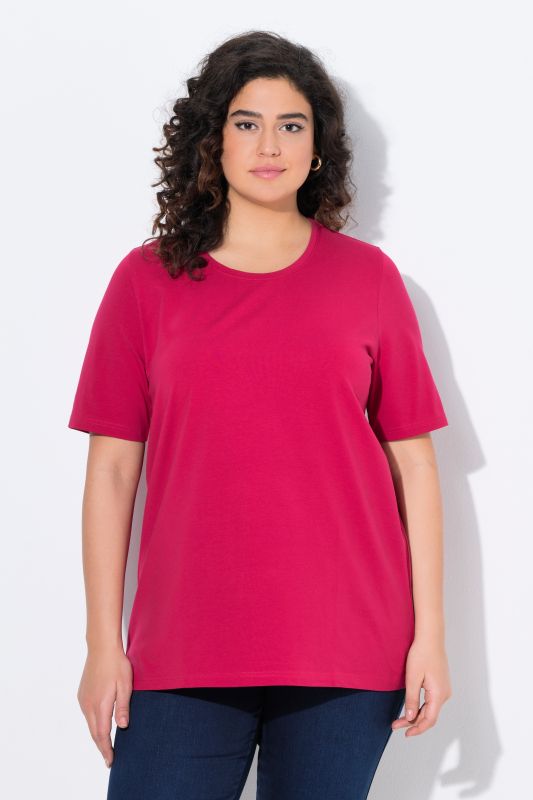 T-shirt en coton bio. Col rond et manches courtes. Coupe évasée