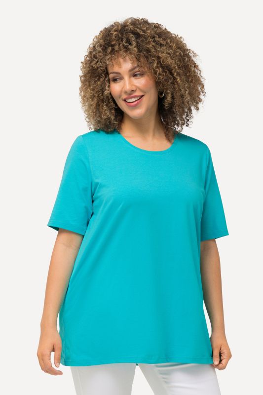 T-shirt en coton bio. Col rond et manches courtes. Coupe évasée