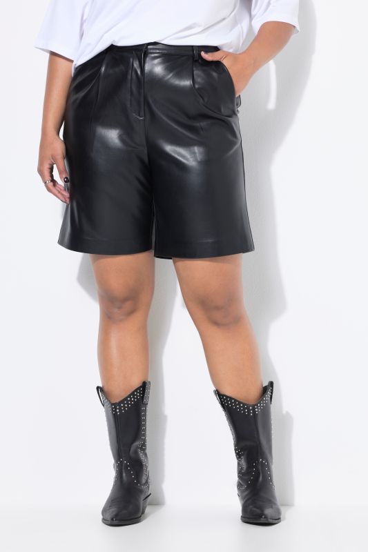 Bermuda en simili. Taille haute, jambe large