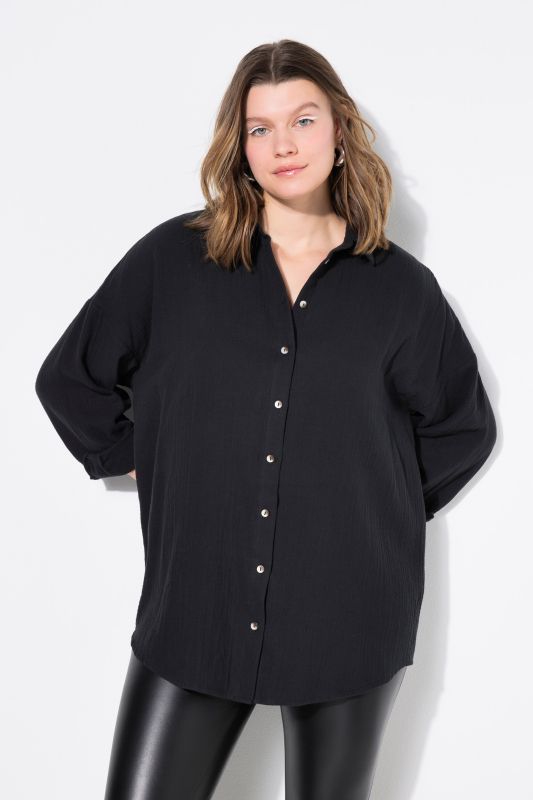 Chemisier en mousseline, oversize. Col classique, manches longues