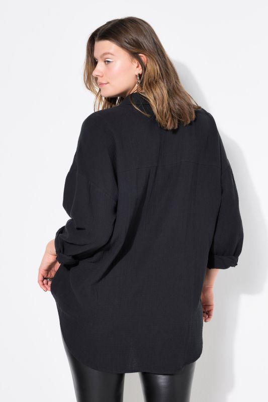 Chemisier en mousseline, oversize. Col classique, manches longues