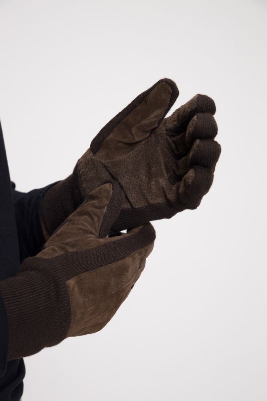 Gants en cuir suédé, avec des empiècements en maille et une doublure bien chaude