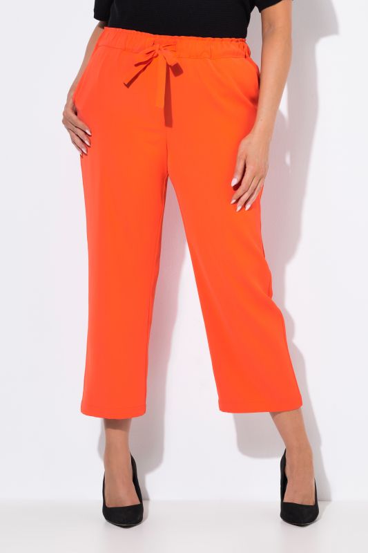 Pantalon 7/8 à pinces. Taille élastique