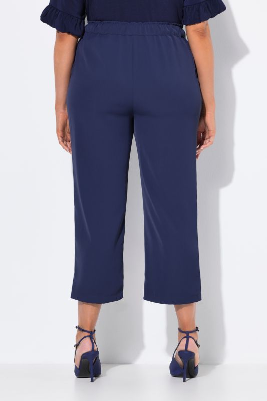 Pantalon 7/8 à pinces. Taille élastique