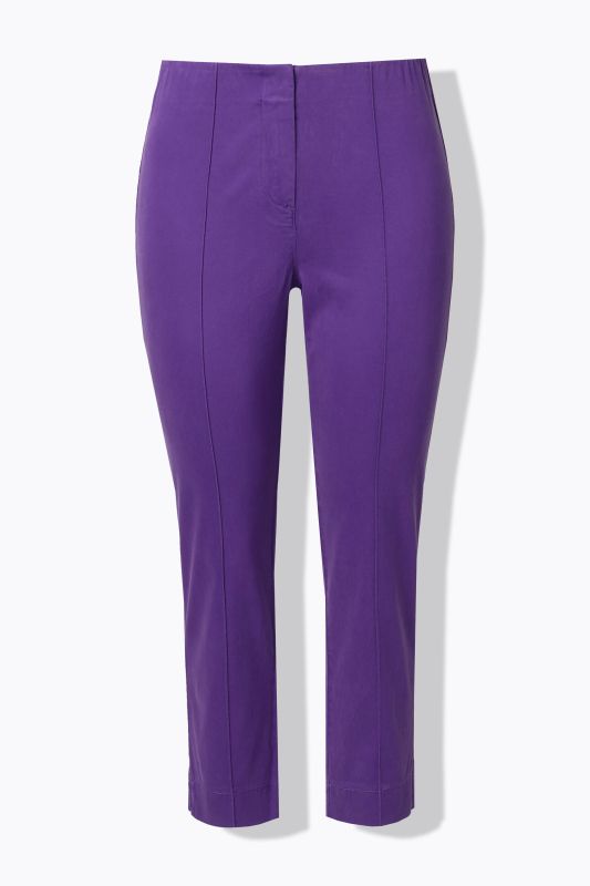 Pantalon, jambe slim. Taille élastique. Plis fantaisie. Petites fentes aux chevilles