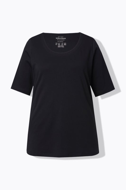 T-shirt à col rond et manches courtes. Coupe évasée