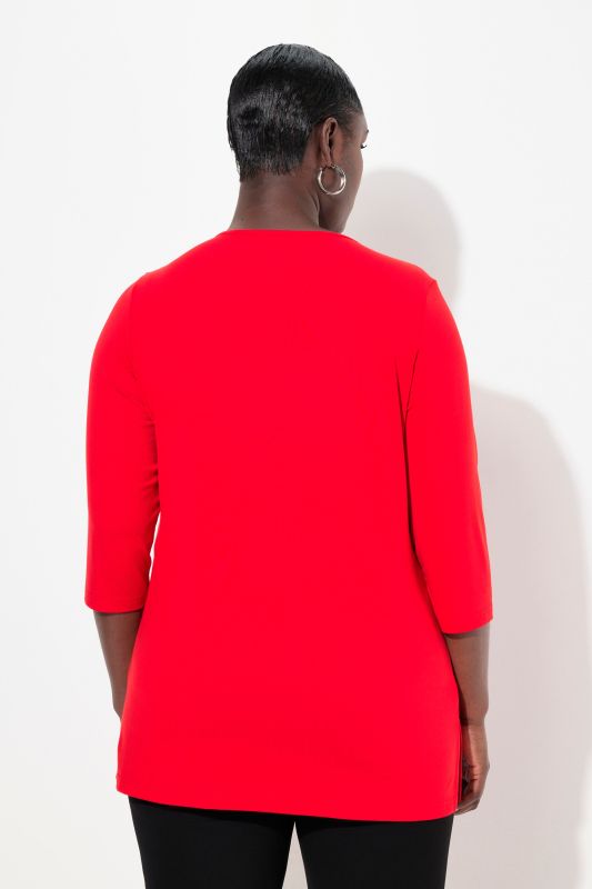 T-shirt manches 3/4, décolleté rond et profond