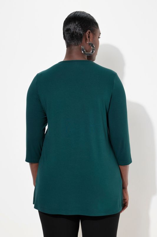 T-shirt manches 3/4, décolleté rond et profond