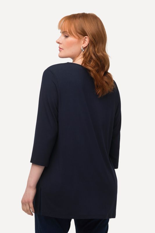 T-shirt manches 3/4, décolleté rond et profond