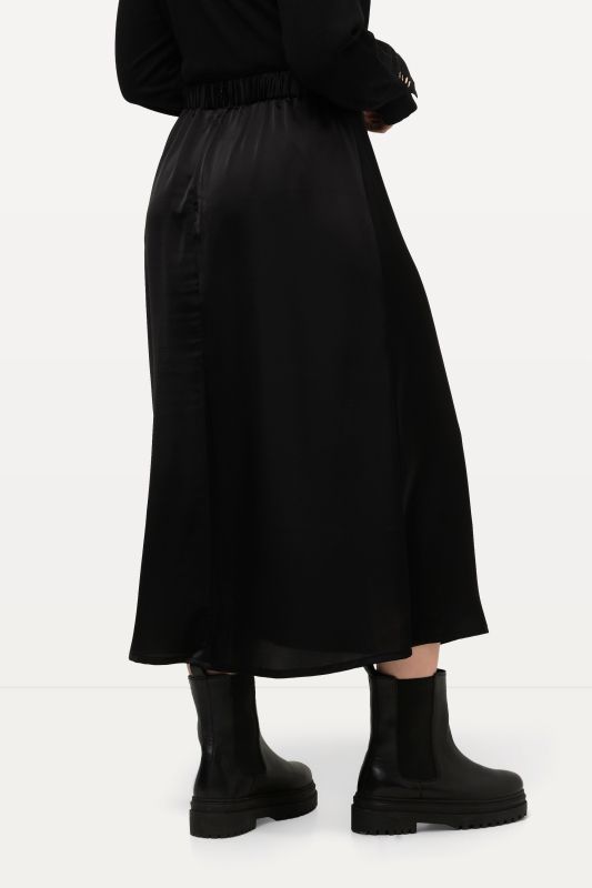 Jupe midi en satin, silhouette en A et ceinture confortable