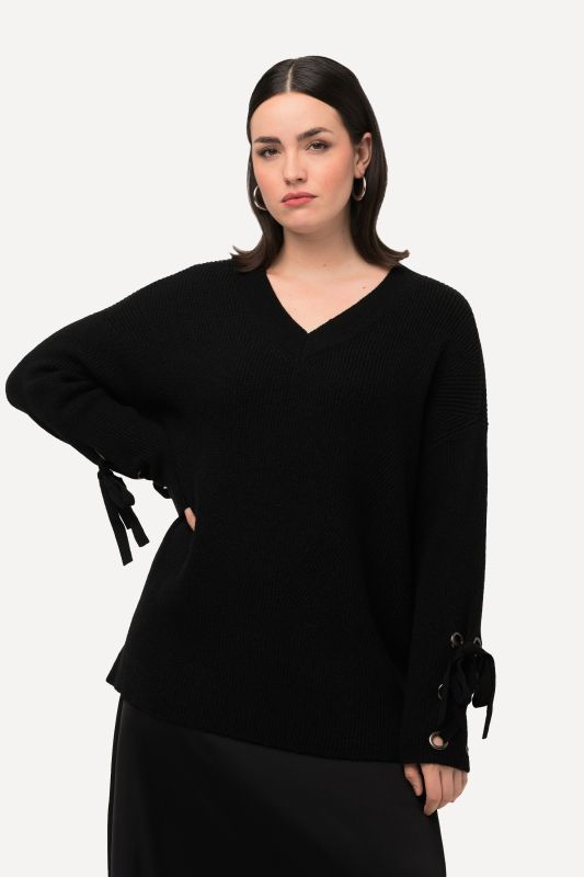Pull oversized, col en V et manches longues, rubans aux manches