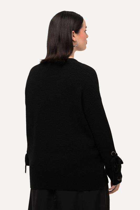 Pull oversized, col en V et manches longues, rubans aux manches