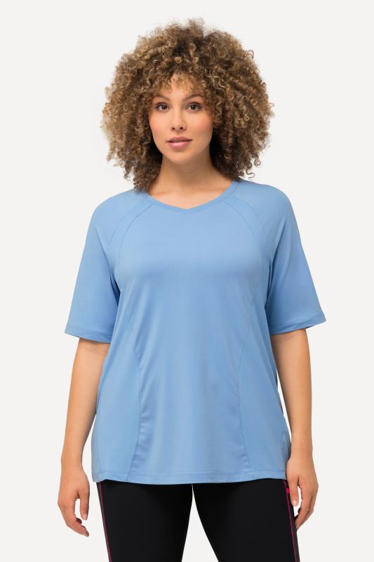T-shirt technique, décolleté rond et manches courtes, matière recyclée séchant rapidement
