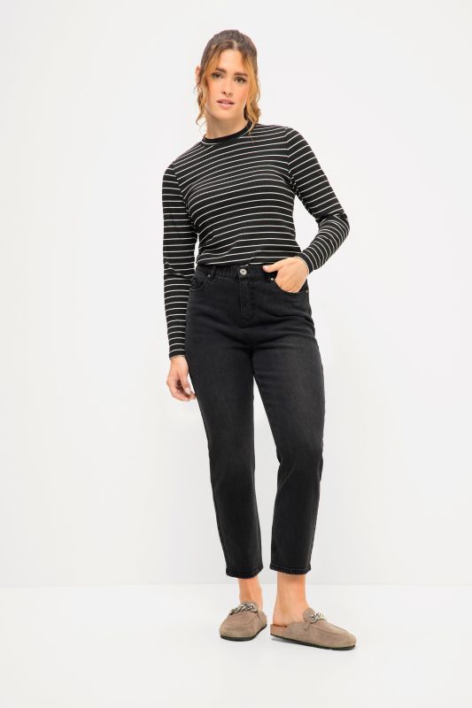 Jean Mom à taille élastique. Coupe jambes larges à 5 poches