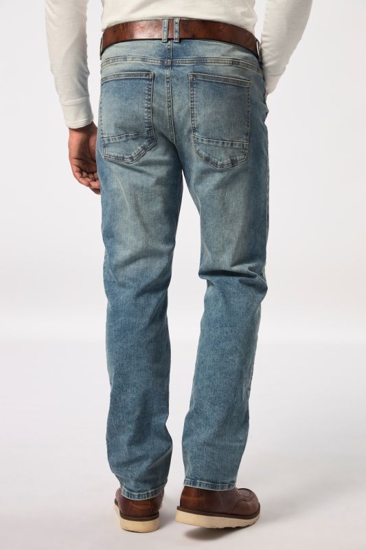 Jean ventre confort, finition FLEXNAMIC®, coupe Straight Fit 5 poches - jusqu'au 38/74