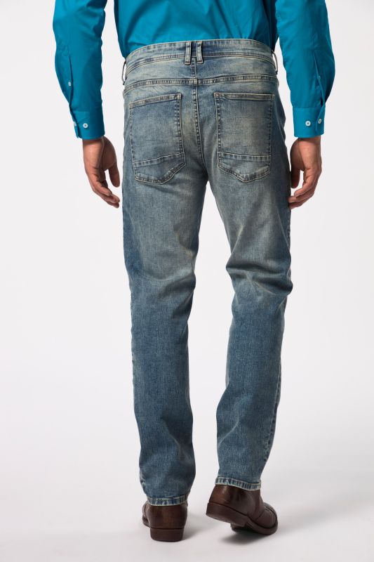 Jean ventre confort, finition FLEXNAMIC®, coupe Straight Fit 5 poches - jusqu'au 38/74