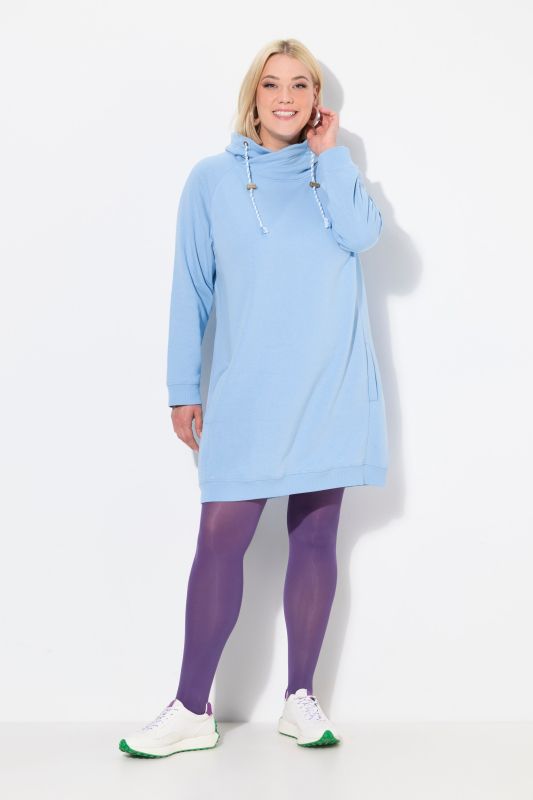 Robe en molleton avec poches, col montant et manches longues