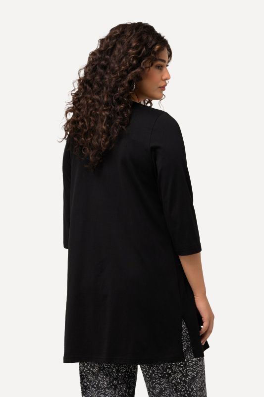 T-shirt long, coupe évasée, décolleté en V et manches 3/4