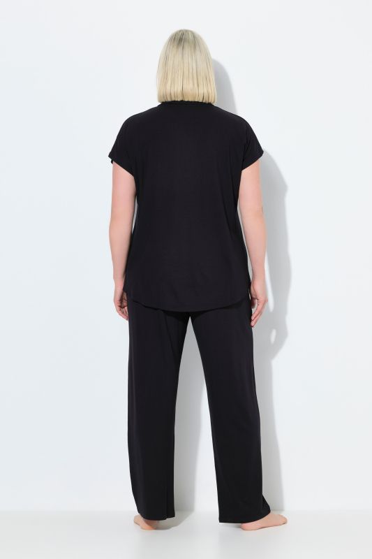 Pyjama oversize deux pièces, pantalon + T-shirt col chemise et manches courtes