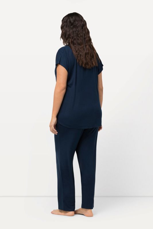 Pyjama oversize deux pièces, pantalon + T-shirt col chemise et manches courtes