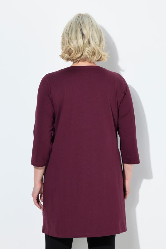 T-shirt long, décolleté en V et manches 3/4, coutures fantaisie, coupe évasée